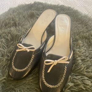 Unisa Black Leather Mules with Cream Accents